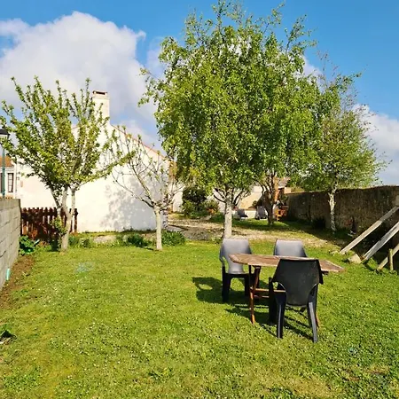 Maison Familiale Accueillante A Avec Jardin 度假居