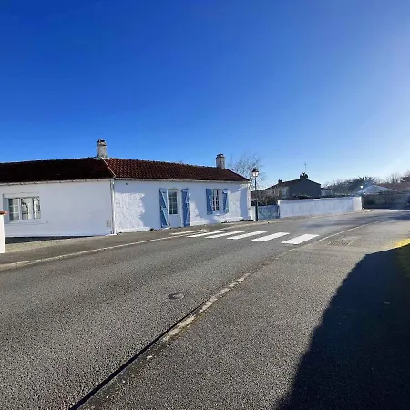 Maison Familiale Michel: Charming Garden Retreat *