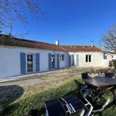 度假居 Maison Familiale Accueillante A Avec Jardin