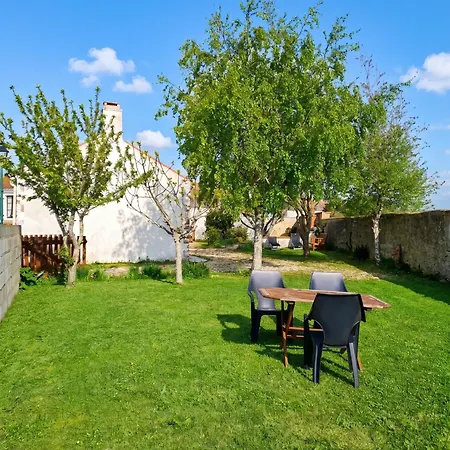 度假居 Maison Familiale Accueillante A Avec Jardin