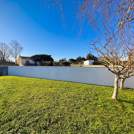 Maison Familiale Accueillante A Avec Jardin *