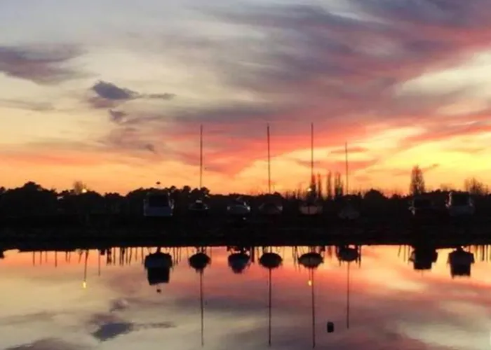 Maison Familiale Accueillante A Avec Jardin *